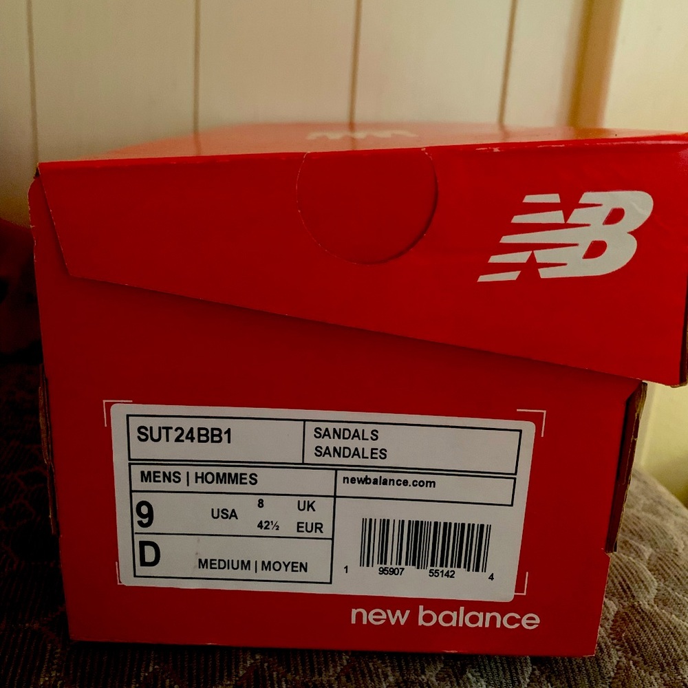 NWT MEN’S NEW BALANCE COMFORT SANDALS
